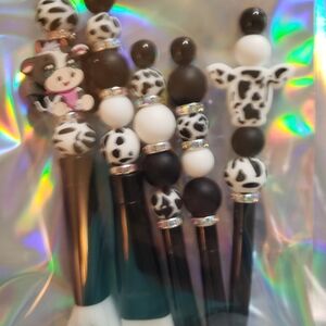 Black  and white cute cow silicone beaded make up brushes with brush holder.